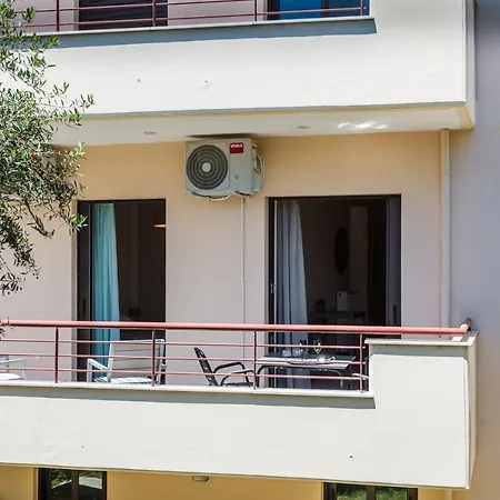 Apartment Armonia 2 *
